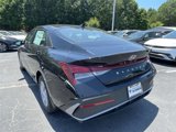 New 2025 Hyundai Elantra SE image 4