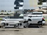 Used 2017 INFINITI QX80 4WD w/ Deluxe Technology Package image 2