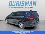 Used 2023 Chrysler Pacifica Touring-L image 5