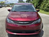Used 2023 Chrysler Voyager LX image 3