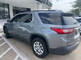 Used 2020 Chevrolet Traverse LT image 3