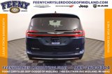 New 2025 Chrysler Pacifica Select image 5