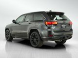 Used 2017 Jeep Grand Cherokee Altitude image 3