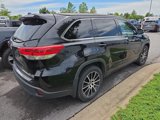 Used 2018 Toyota Highlander SE w/ Protection Package #3 image 4