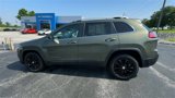 Used 2019 Jeep Cherokee Latitude w/ Cold Weather Group image 5