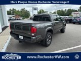 Used 2018 Toyota Tacoma TRD Sport w/ Technology Package image 4