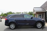 Used 2017 Kia Sorento LX w/ LX Convenience Package image 4