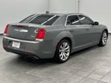 Used 2018 Chrysler 300 Touring w/ Chrome Appearance Package image 2