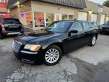 Used 2014 Chrysler 300 image 2