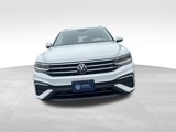 Certified 2022 Volkswagen Tiguan SE w/ Panoramic Sunroof Package image 3