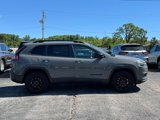 Used 2023 Jeep Cherokee Altitude Lux image 2