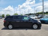 Used 2017 Toyota Sienna LE image 3