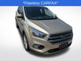 Used 2017 Ford Escape SE image 3