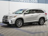 Used 2019 Toyota Highlander AWD V6 image 2