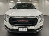 Used 2024 GMC Terrain SLE image 3