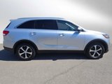 Used 2016 Kia Sorento EX image 2