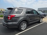 Used 2018 Ford Explorer XLT w/ Equipment Group 202A image 3
