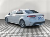 Used 2021 Toyota Corolla LE image 4