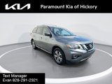Used 2018 Nissan Pathfinder SL image 2