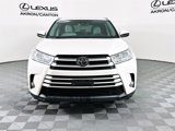 Used 2017 Toyota Highlander XLE image 2