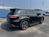 Used 2016 Toyota Highlander XLE image 2