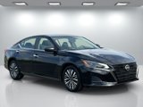 Used 2025 Nissan Altima 2.5 SV image 3