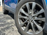 Used 2018 Toyota RAV4 Limited image 2