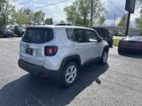 Used 2019 Jeep Renegade Latitude w/ UConnect 8.4 Nav Group image 5