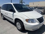 Used 2005 Chrysler Town & Country image 4