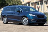 New 2025 Chrysler Pacifica Select image 2