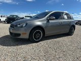 Used 2010 Volkswagen Golf 4-Door image 5