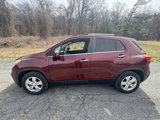 Used 2017 Chevrolet Trax LT w/ LT Convenience Package image 4