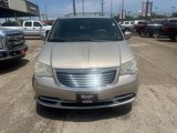 Used 2013 Chrysler Town & Country Touring image 3