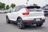 Used 2020 Volvo XC40 T5 R-Design image 4