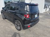 Used 2016 Jeep Renegade Latitude image 3