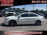 Used 2017 Toyota Camry image 3