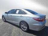 Used 2016 Toyota Camry SE image 3