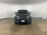 Used 2022 Ford Edge Titanium image 2