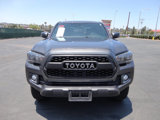 Used 2017 Toyota Tacoma TRD Off-Road image 2