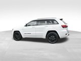 Used 2020 Jeep Grand Cherokee Altitude image 3