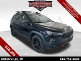 Used 2019 Jeep Cherokee Trailhawk image 1