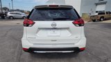 Used 2018 Nissan Rogue SV image 3