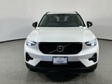 Used 2025 Volvo XC40 B5 Plus image 2
