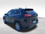 Used 2018 Jeep Cherokee Limited image 3