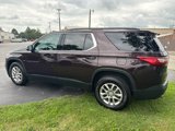 Used 2021 Chevrolet Traverse LT image 3