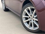 Used 2014 Toyota Avalon Limited image 2