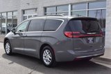 Used 2022 Chrysler Pacifica Touring-L image 4