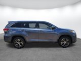 Used 2019 Toyota Highlander LE image 3