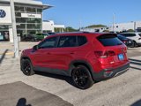 Certified 2022 Volkswagen Taos SE w/ Panoramic Sunroof Package image 5