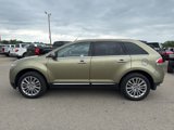 Used 2013 Lincoln MKX AWD image 2